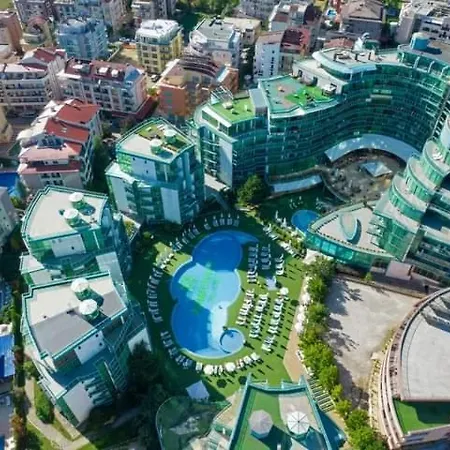 двустаен в Apartamento