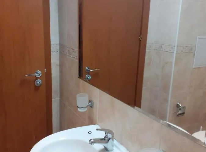 двустаен в *