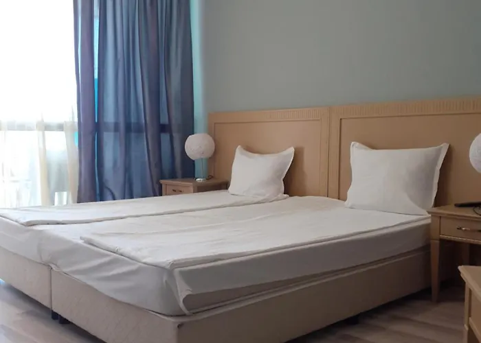 двустаен в Apartamento *