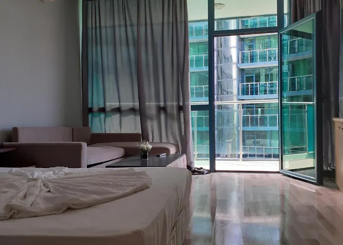 двустаен в Apartamento *